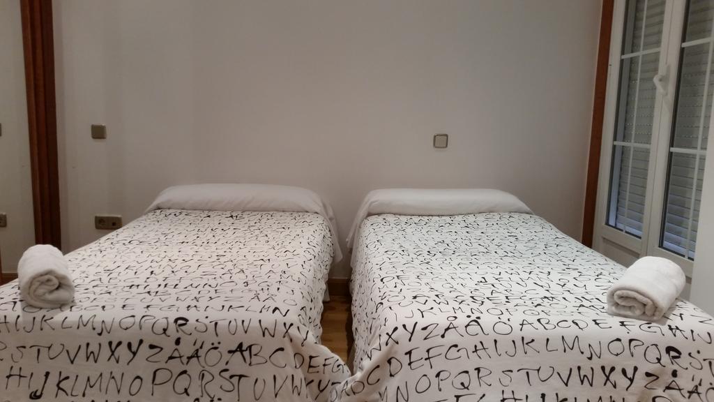 Apartamentos Good Stay Prado مدريد الغرفة الصورة