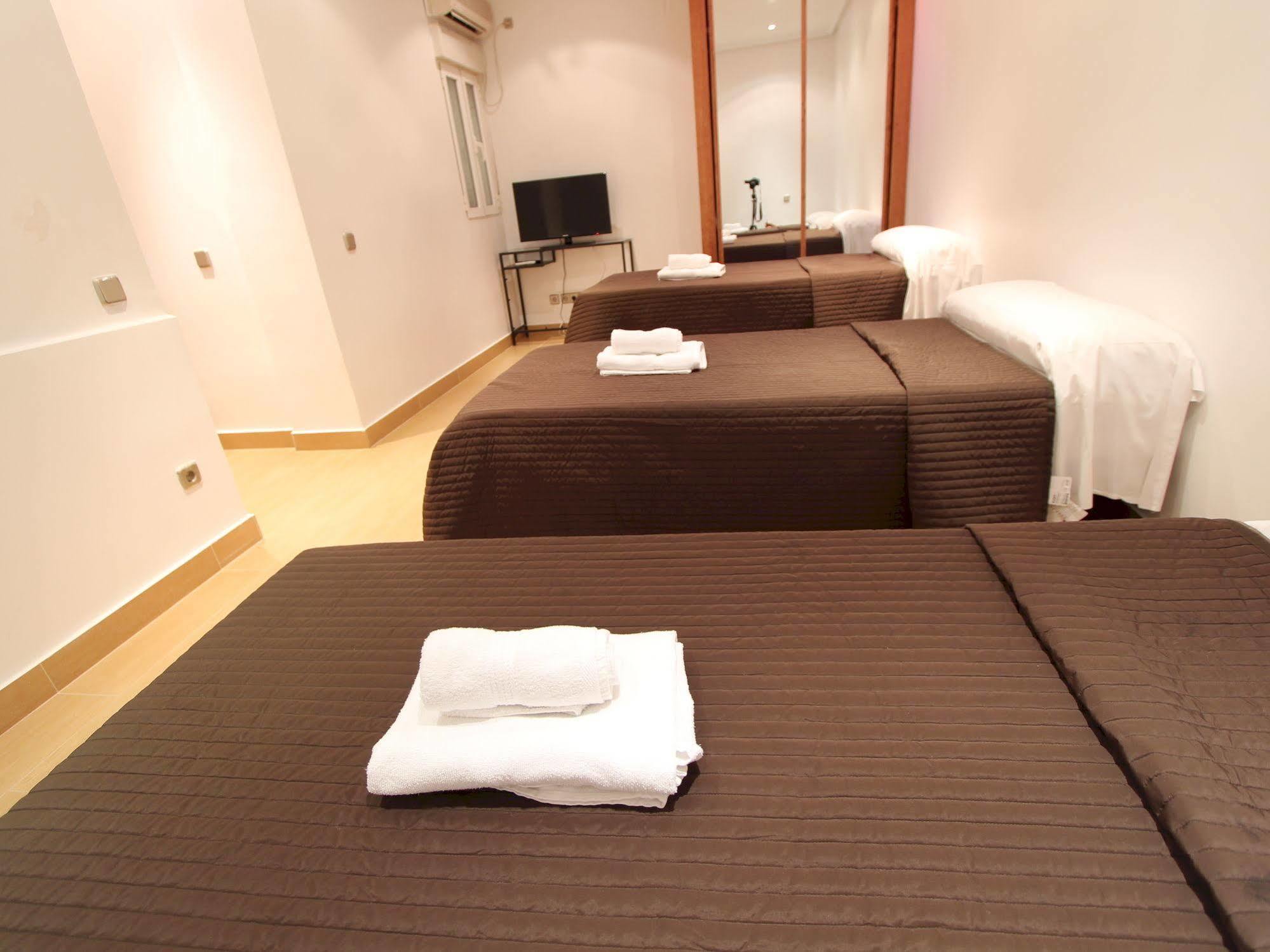 Apartamentos Good Stay Prado مدريد المظهر الخارجي الصورة