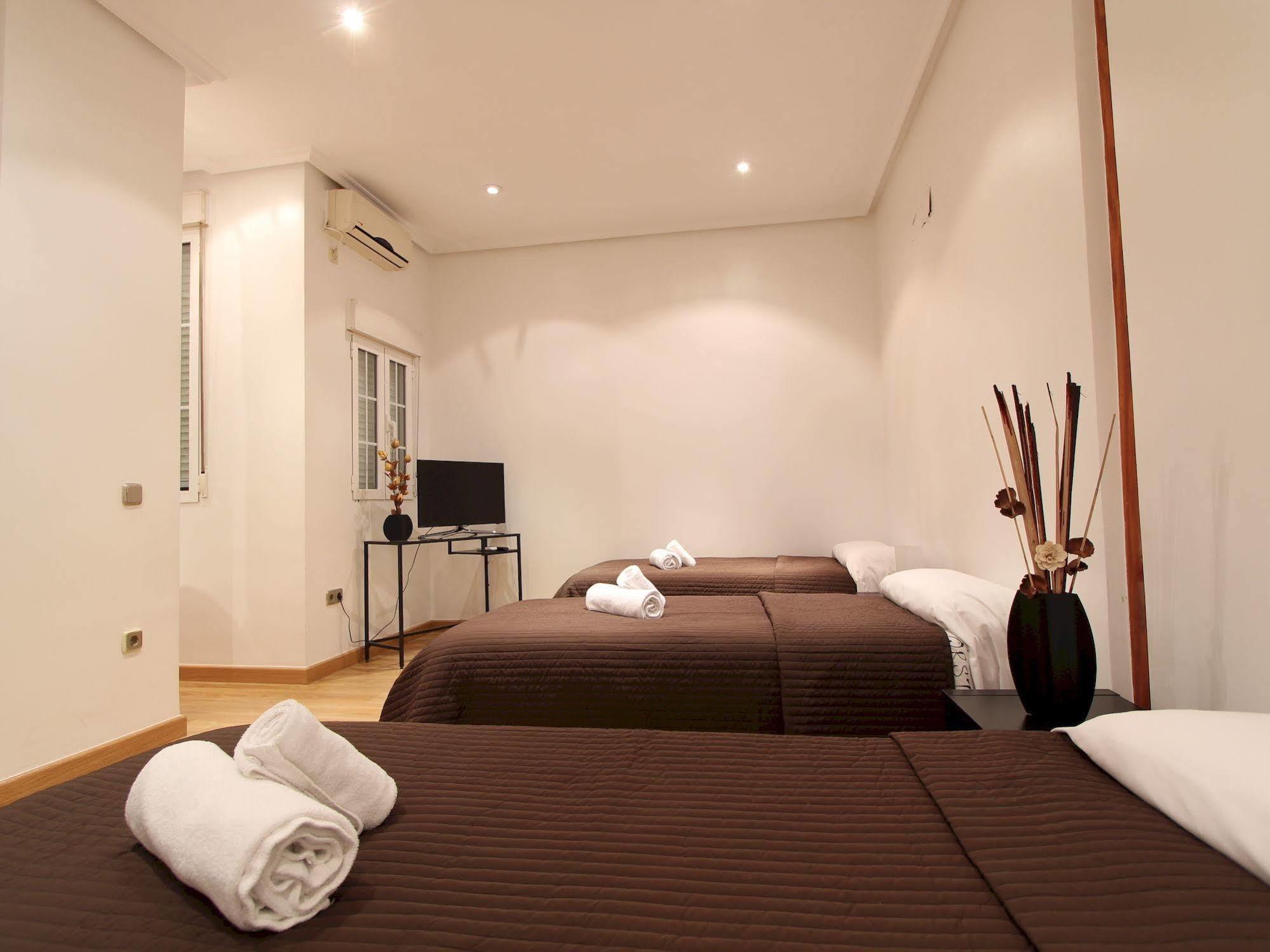 Apartamentos Good Stay Prado مدريد المظهر الخارجي الصورة