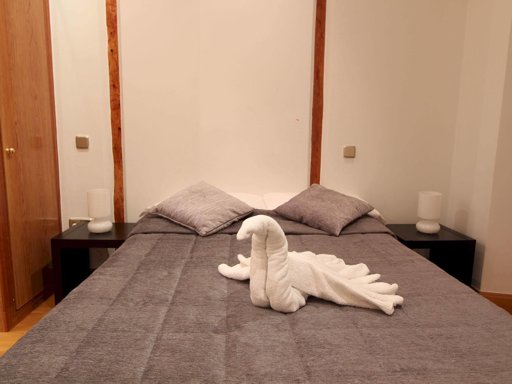Apartamentos Good Stay Prado مدريد المظهر الخارجي الصورة