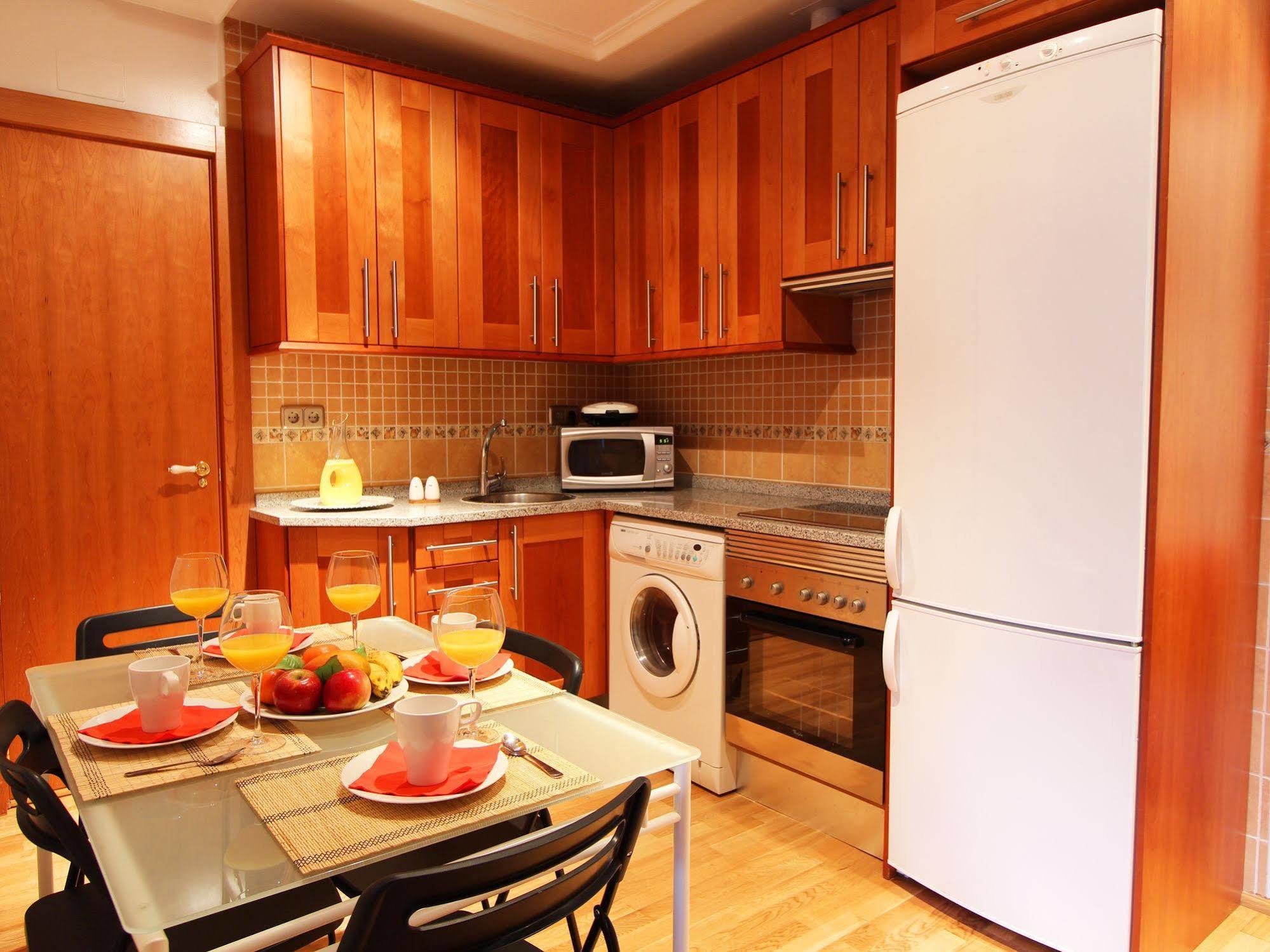 Apartamentos Good Stay Prado مدريد المظهر الخارجي الصورة